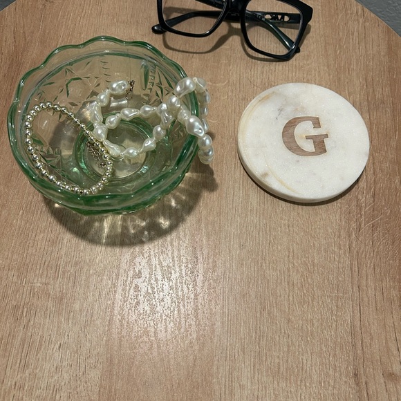 Green Glass Trinket Dish - Picture 7 of 8